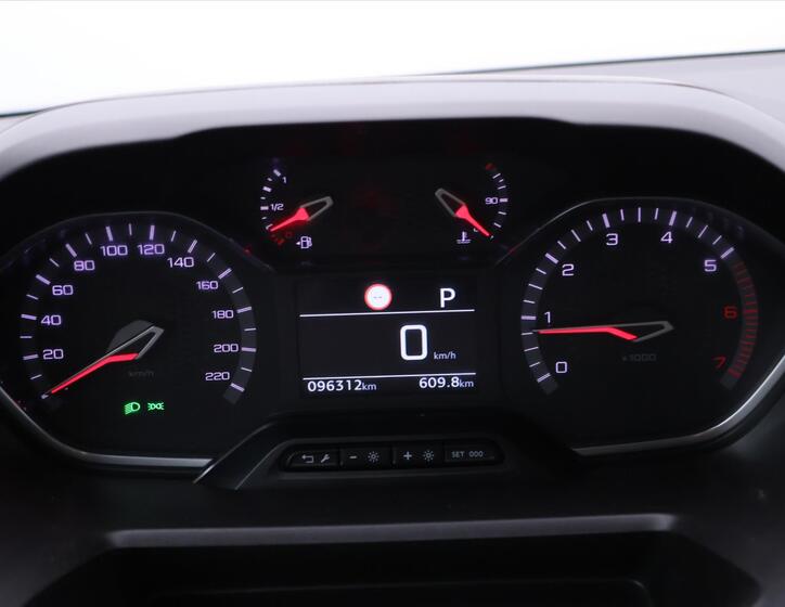 Peugeot Rifter 19