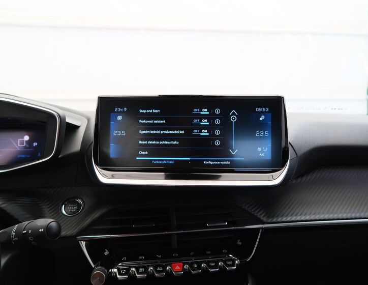 Peugeot 2008 25