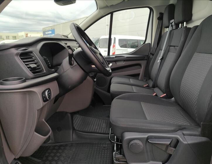 Ford Transit Custom 19