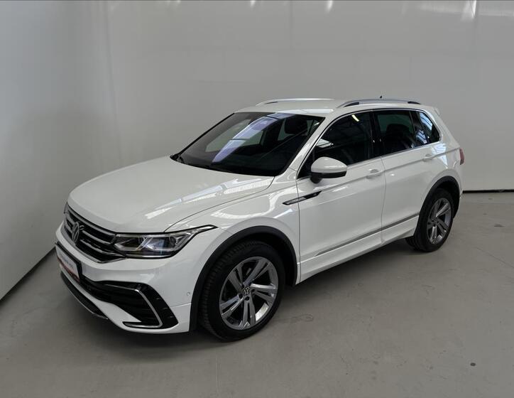 Volkswagen Tiguan 1