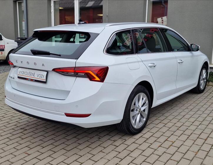 Škoda Octavia 10