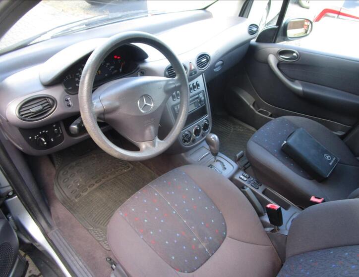 Mercedes-Benz Třídy A 12