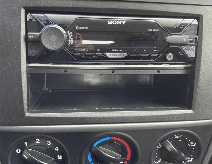 Ford Fiesta 16