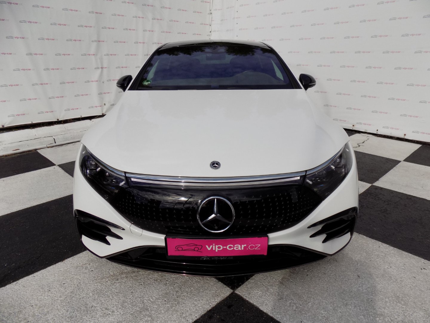 Mercedes-Benz EQS