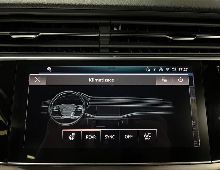 Audi Q8 24
