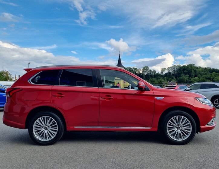 Mitsubishi Outlander 6
