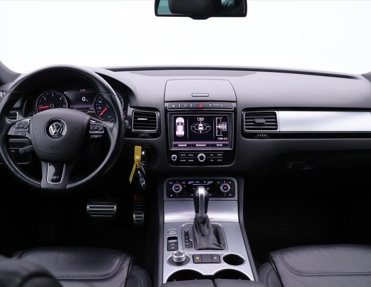 Volkswagen Touareg 33
