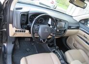 Mitsubishi Outlander 13