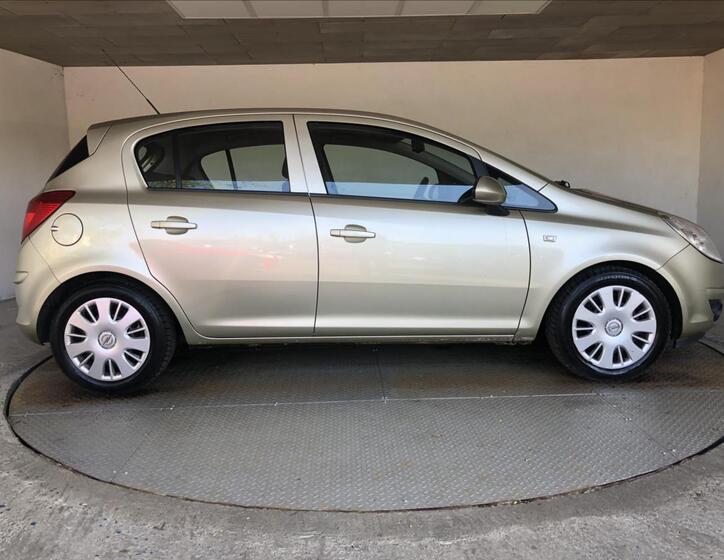 Opel Corsa 8