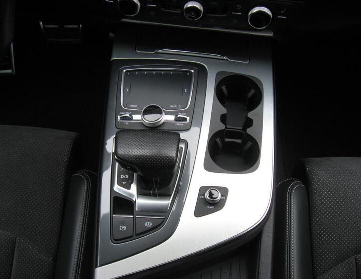 Audi Q7 26