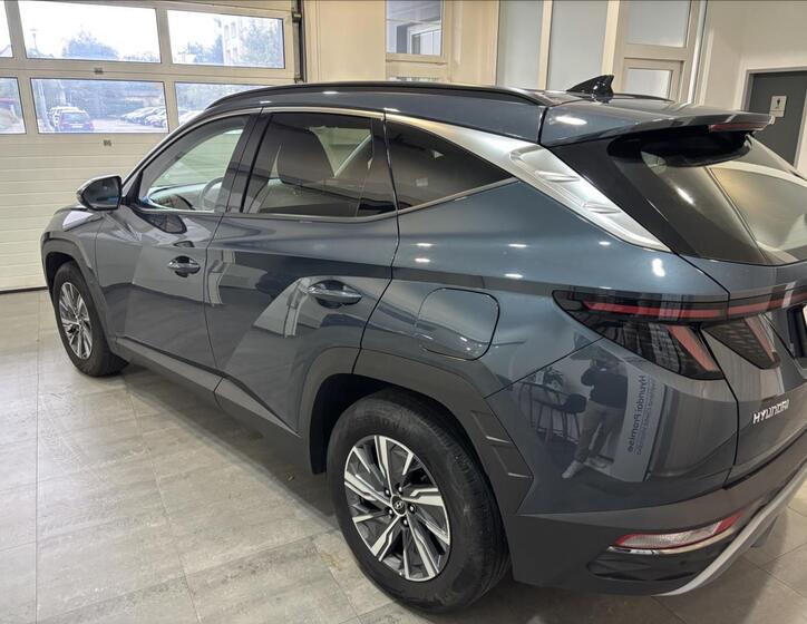 Hyundai Tucson 4
