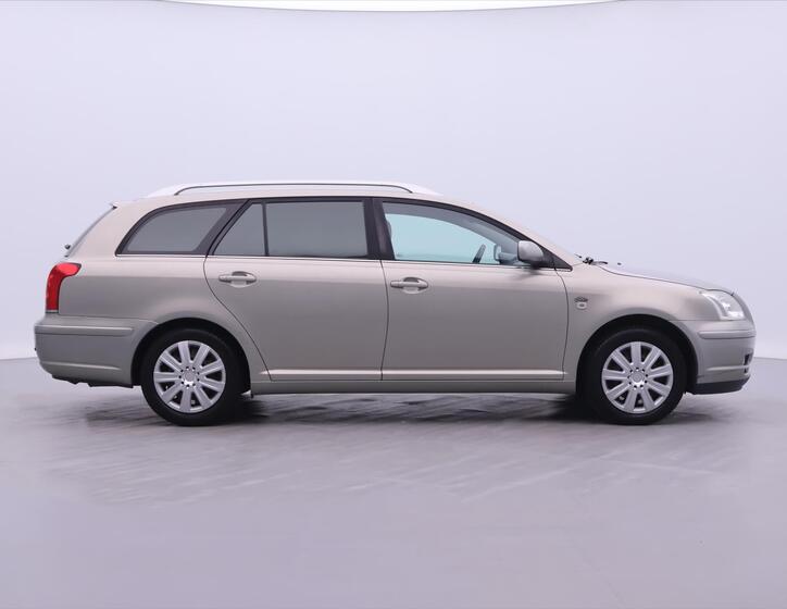 Toyota Avensis 8