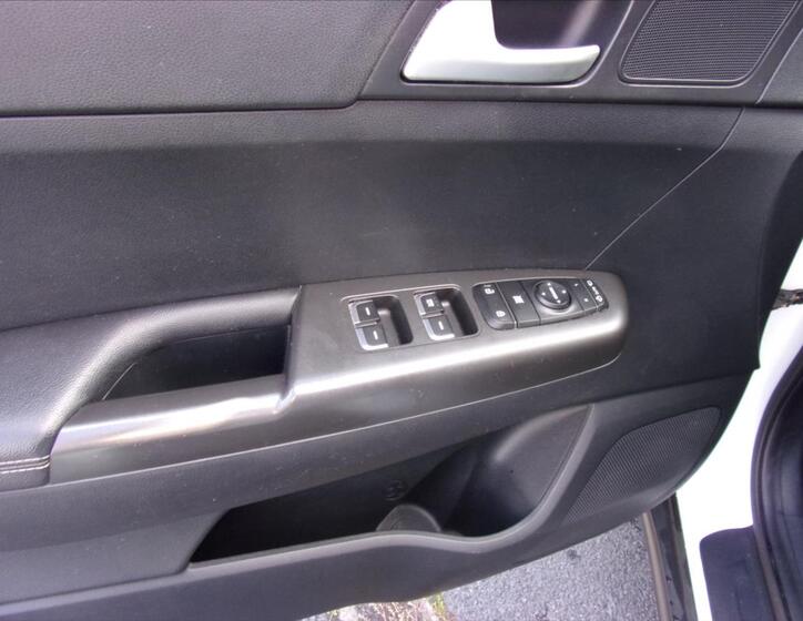 KIA Sportage 16