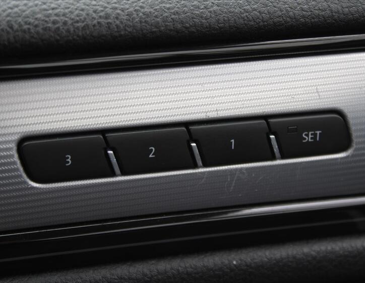 Volkswagen Touareg 24