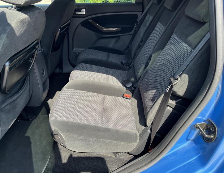 Ford C-MAX 11