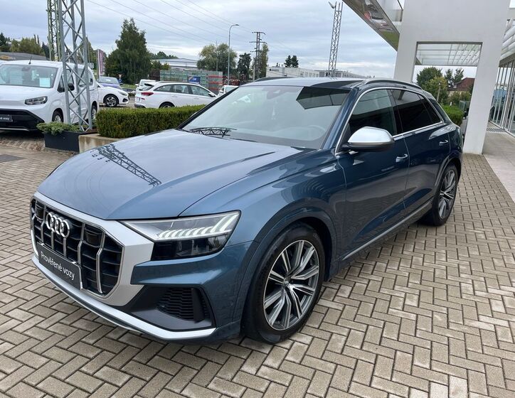 Audi SQ8 2