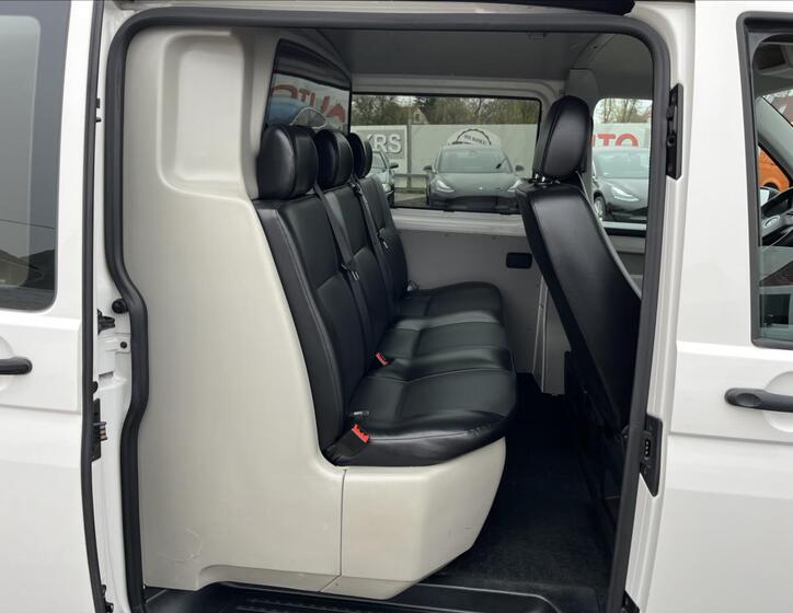 Volkswagen Transporter 22