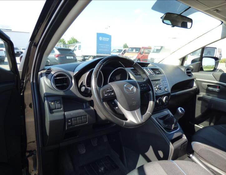 Mazda 5 15