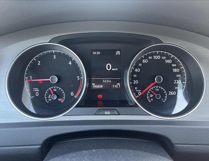 Volkswagen Golf 13