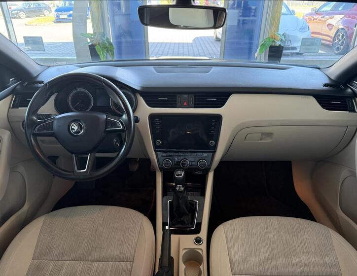 Škoda Octavia 9