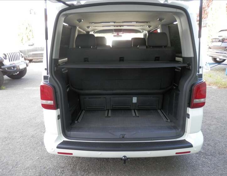 Volkswagen Multivan 21