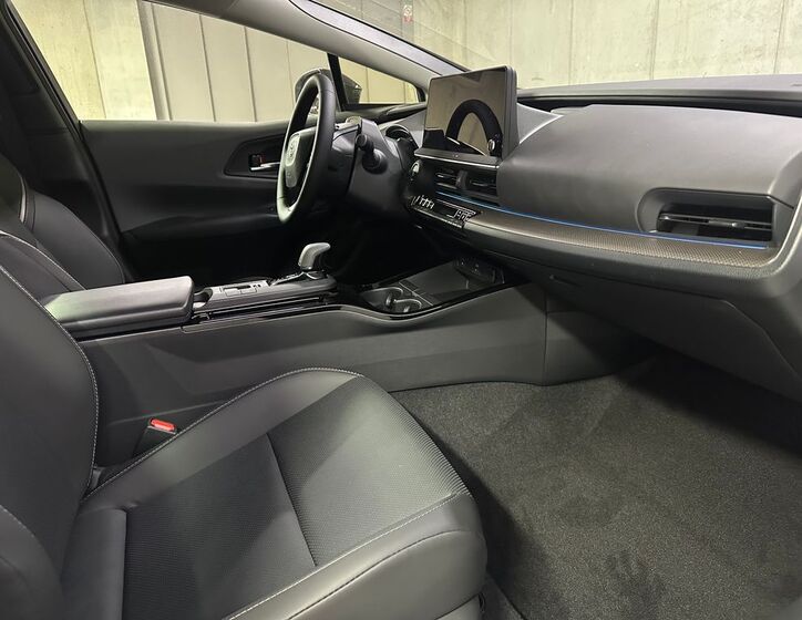 Toyota Prius 13
