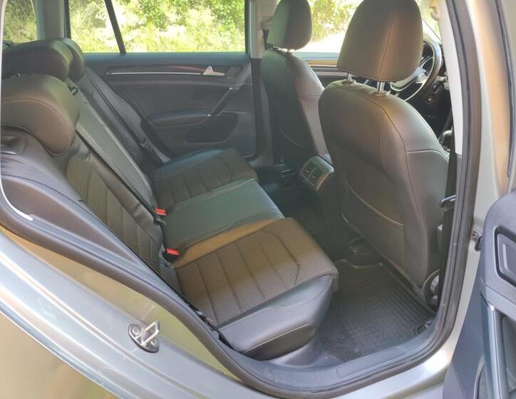 Volkswagen Golf 20