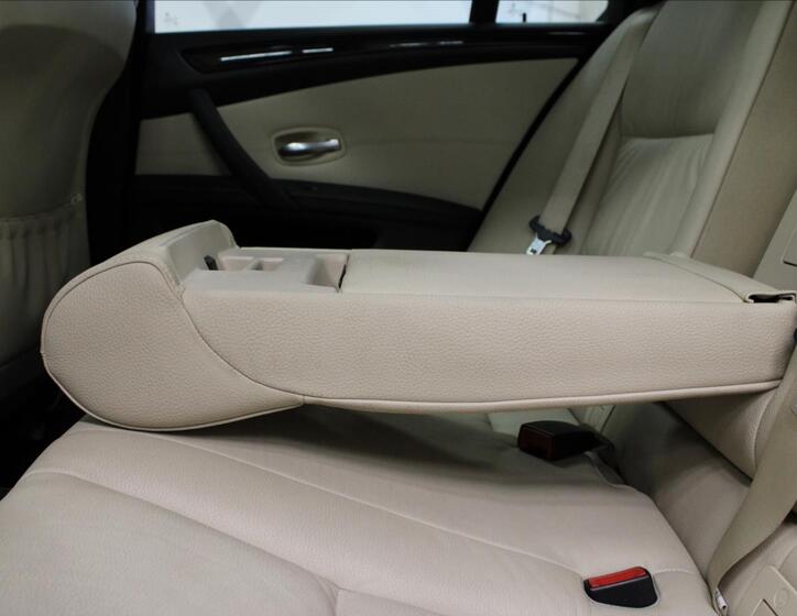 BMW Řada 5 32