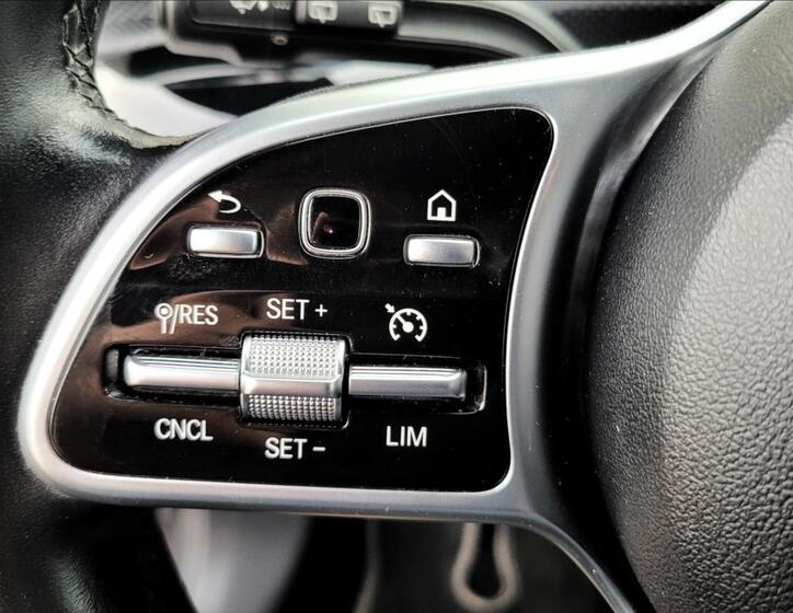 Mercedes-Benz CLA 21