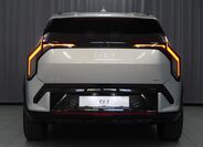 KIA EV3 8