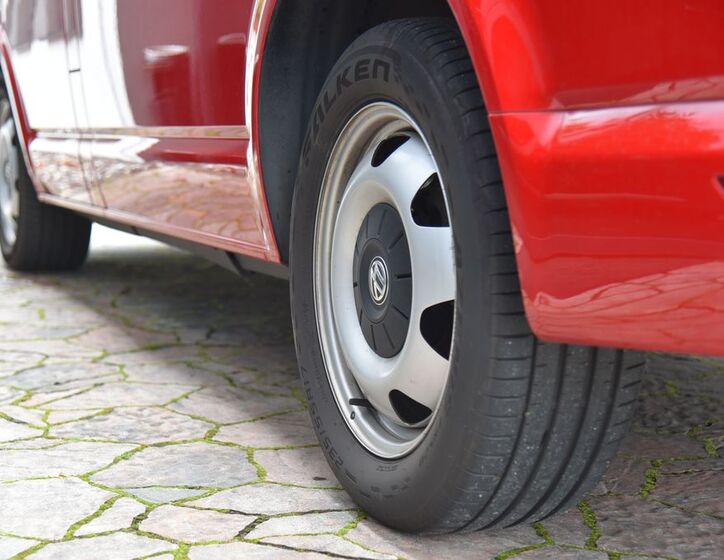 Volkswagen Multivan 10