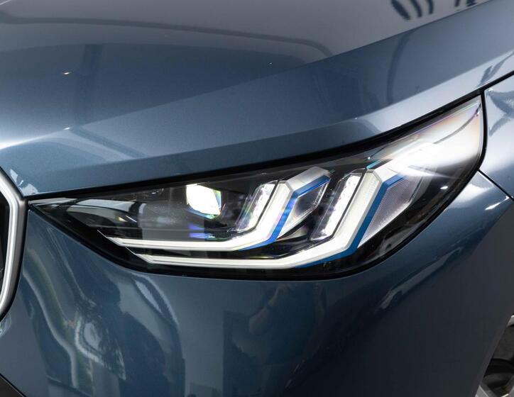 BMW X3 8
