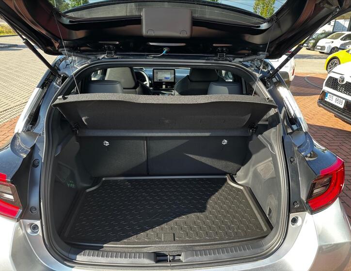 Toyota Yaris 5