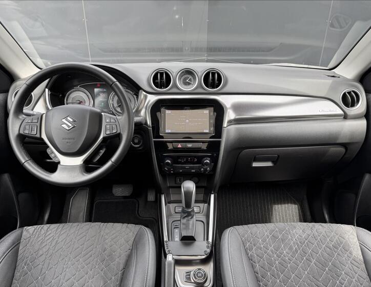 Suzuki Vitara 13