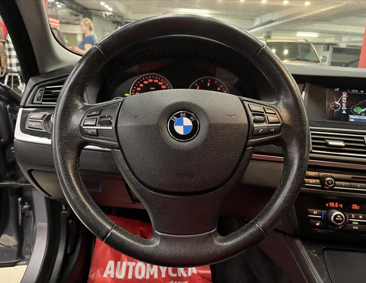 BMW Řada 5 35