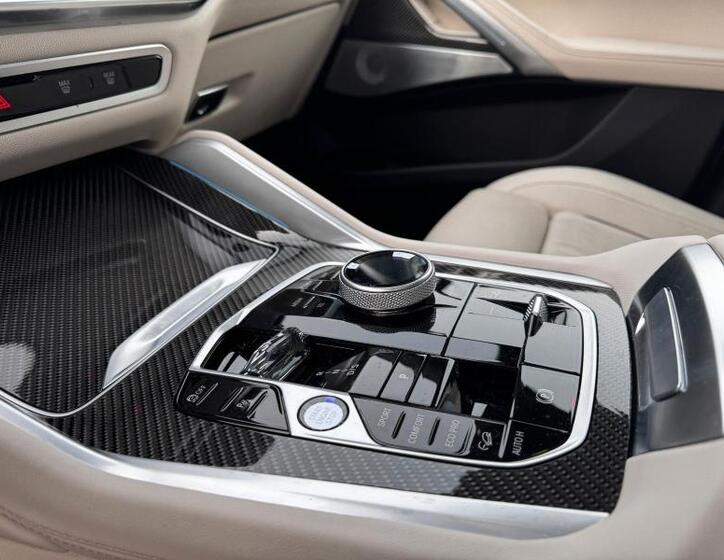 BMW X6 8