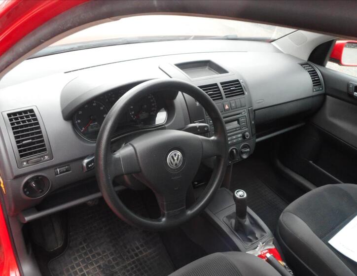 Volkswagen Polo 9