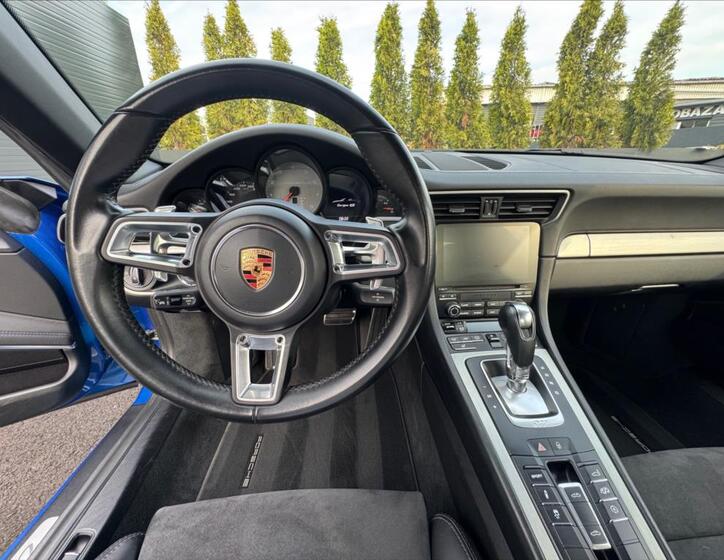 Porsche 911 16