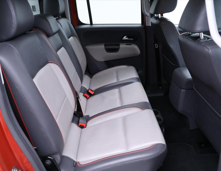 Volkswagen Amarok 15