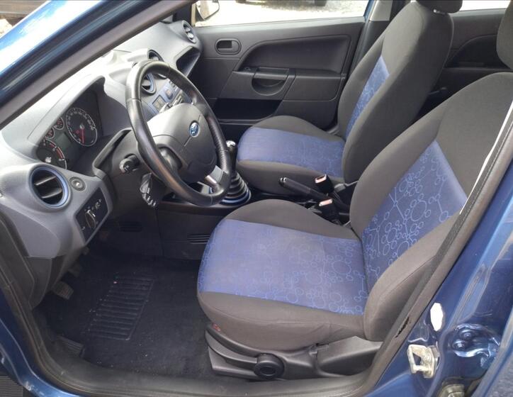 Ford Fiesta 10
