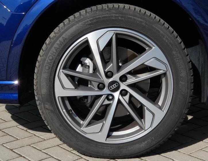 Audi Q3 23