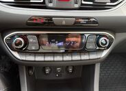 Hyundai i30 28