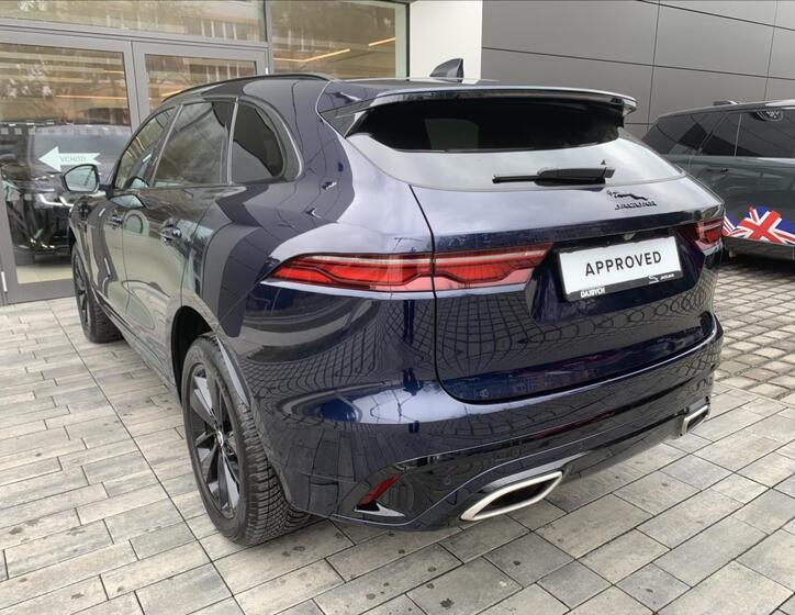 Jaguar F-Pace 4