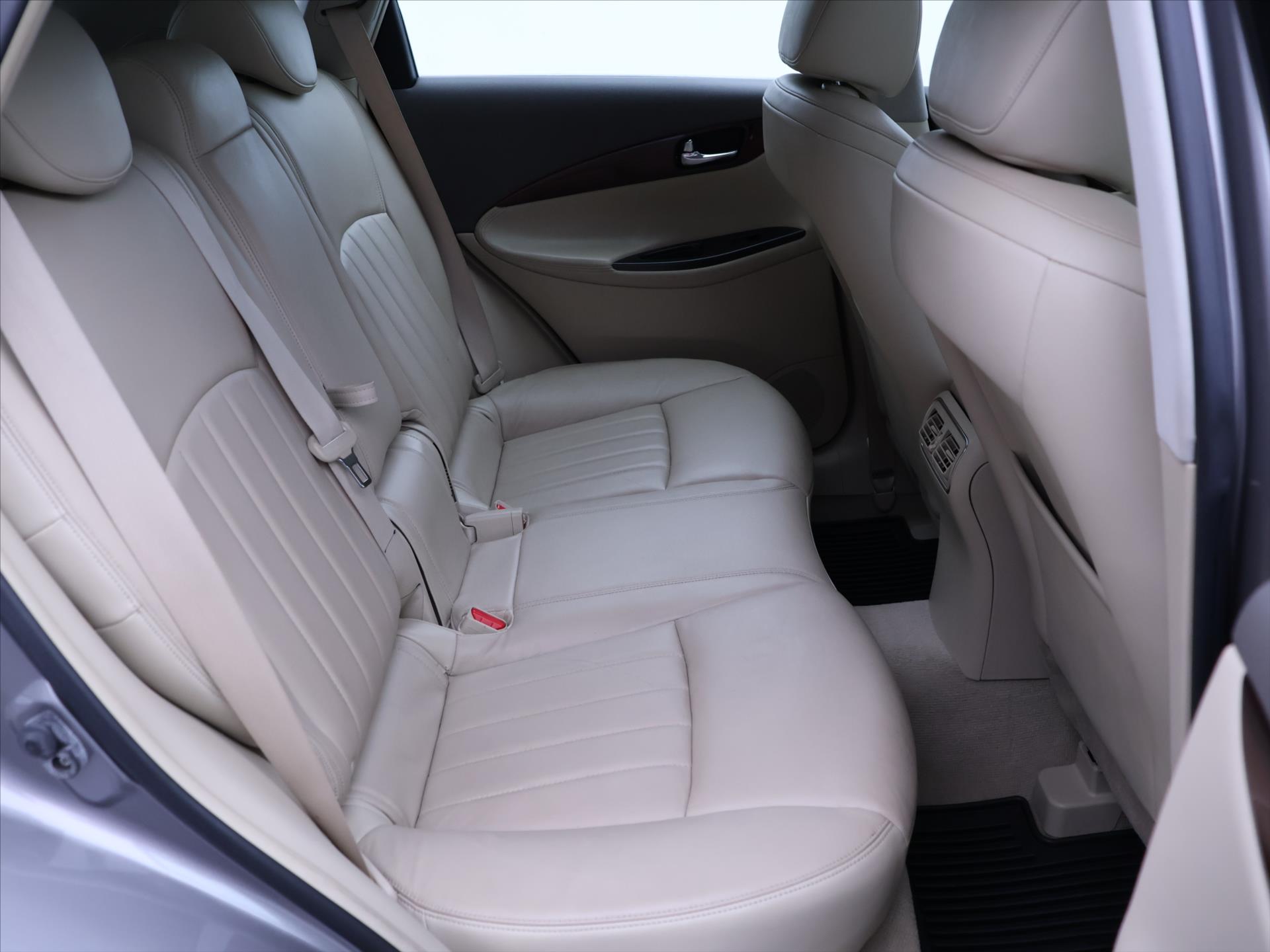 Infiniti EX35