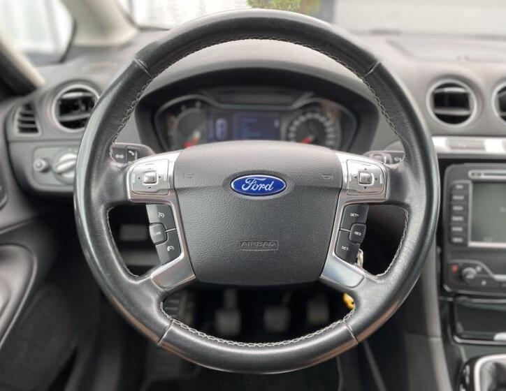 Ford S-MAX 14