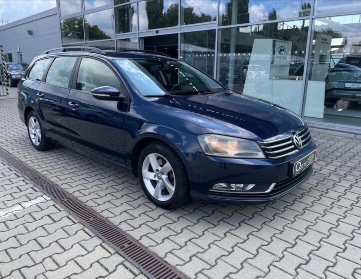 Volkswagen Passat 1