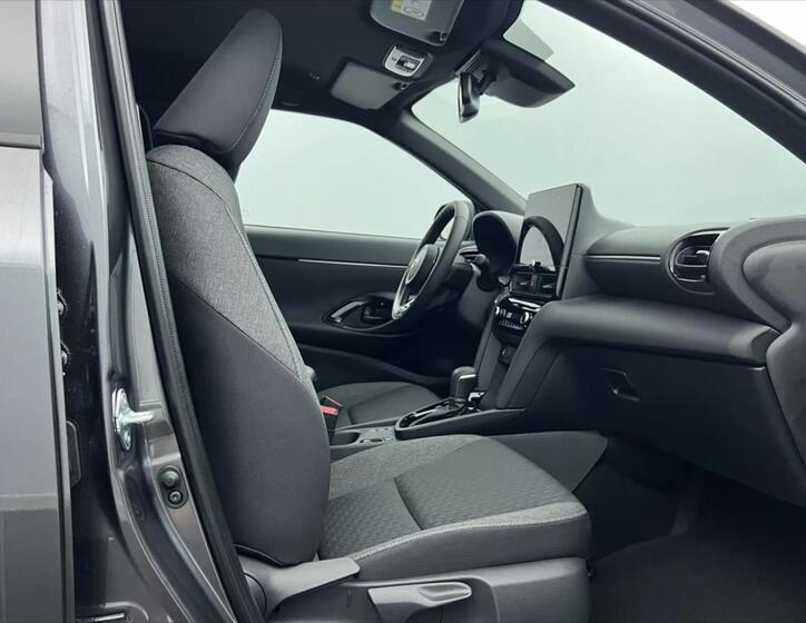 Toyota Yaris Cross 11