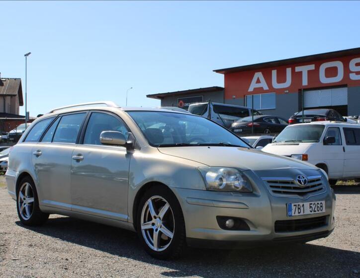 Toyota Avensis 3