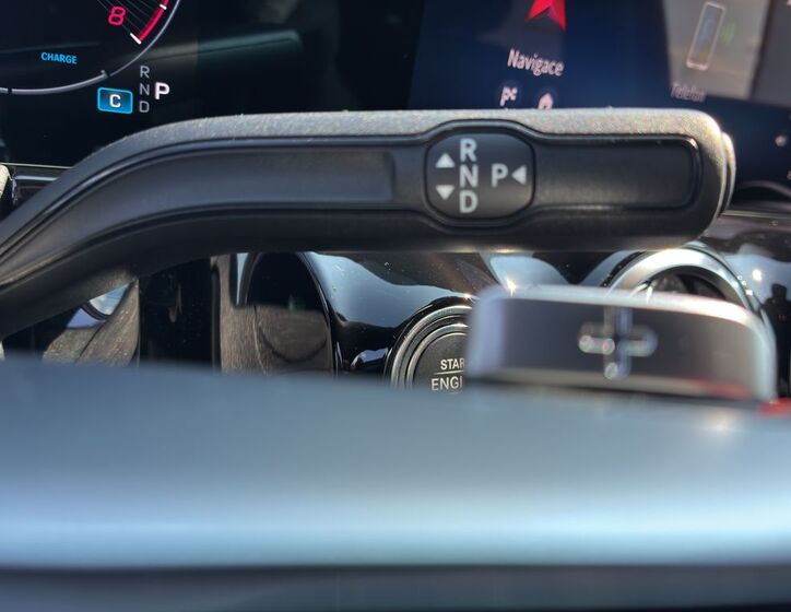 Mercedes-Benz GLA 20