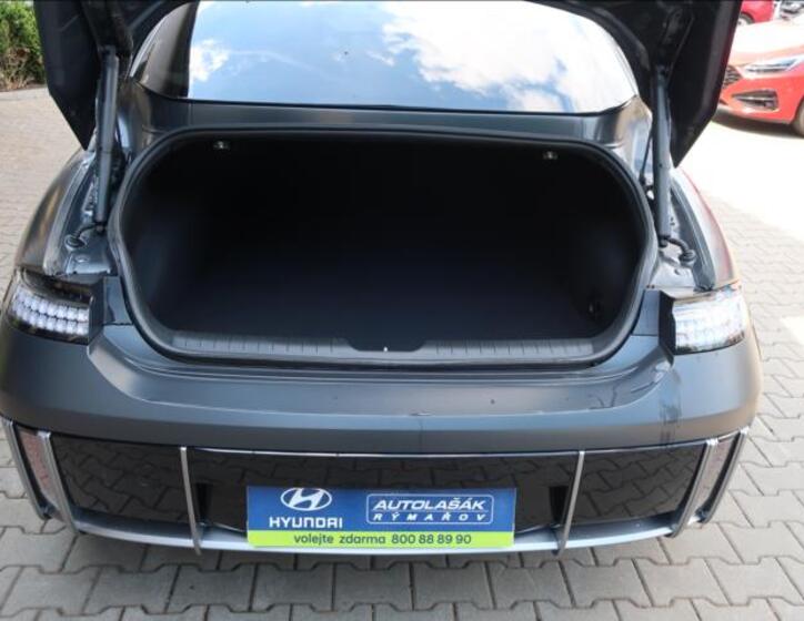 Hyundai Ioniq 6 38